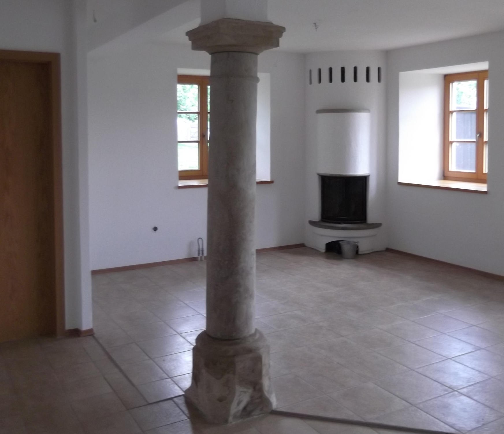 Herstellung und Einbau einer Sandsteinsäule eingebaut